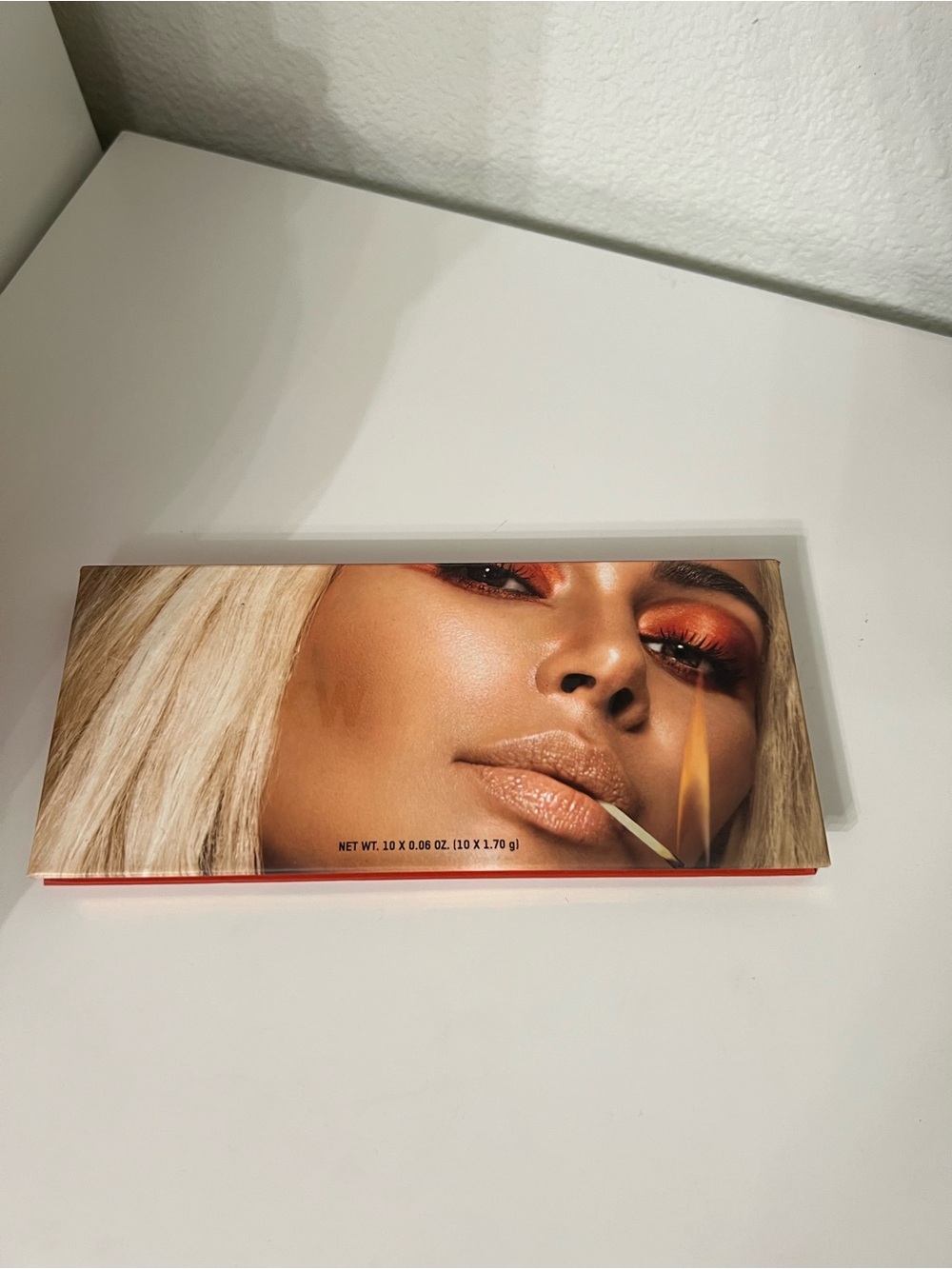 Kim Kardashian Neutral Glam Eyeshadow Palette - Warm Copper Shades